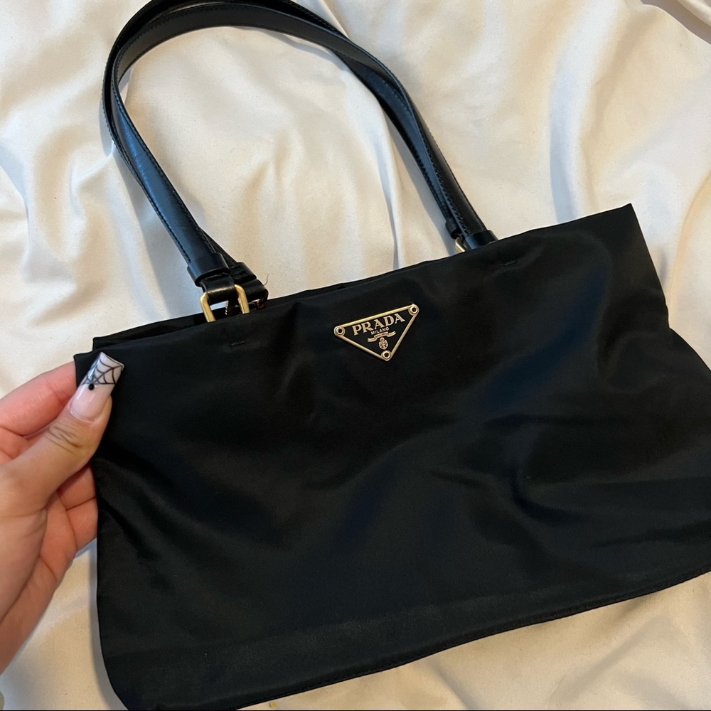 **SOLD** Authentic PRADA - Vintage Nylon Tessuto tote